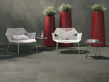 ASHY CORE - Indoor/outdoor porcelain stoneware wall/floor tiles with concrete effect _ Fiandre Architectural Surfaces